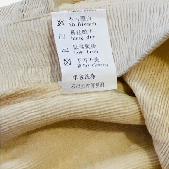 Handuoya Women’s Open Back Top, Color Beige, 100% Polyester Fiber, Size Medium - Picture 9 of 12